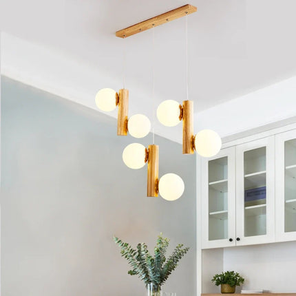 Suspension en bois et verre au design moderne pour restaurant — LZ4X9TQ