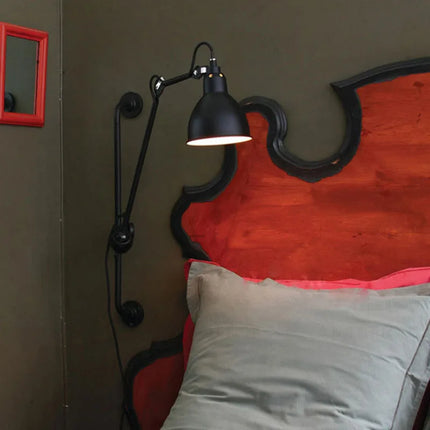 Applique murale américaine avec prise et abat-jour rotatif — LZ4X7M