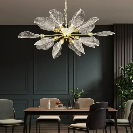 Lustre moderne en métal avec feuilles décoratives élégantes — LZ4X9P
