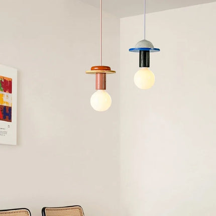Suspension LED colorée aux formes géométriques — LZ4X9T2