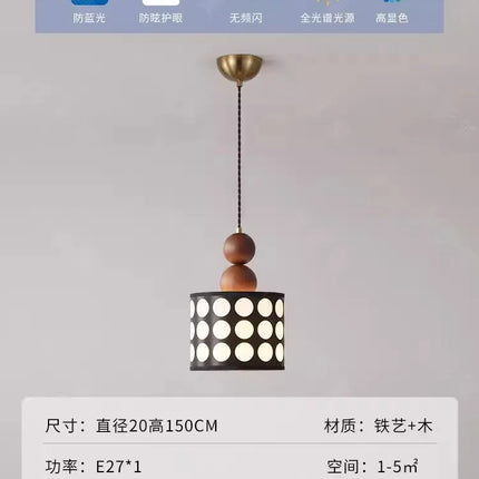Suspension médiévale française pour intérieur élégant — LZ4X9T2