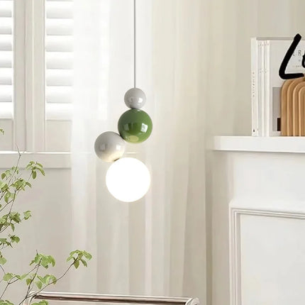Lustre suspension ronde en métal pour chambre d’enfant — LZ4P9XQ