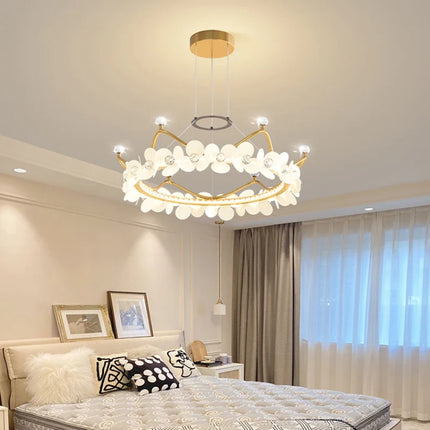 Lustre en cristal avec couronne dorée et étoile pour décoration enfant — LZ4X9P2