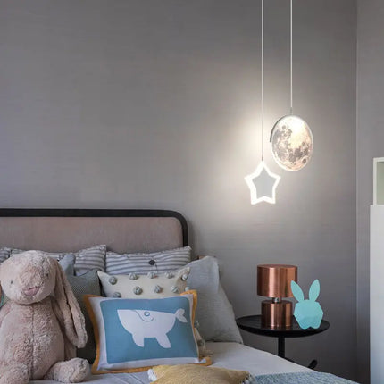 Suspension enfant avec télécommande et motifs étoile, nuage, lune — LZ4X9P