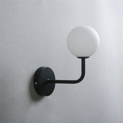 Applique murale nordique en métal avec globe en verre courbé — LZ4XJ9