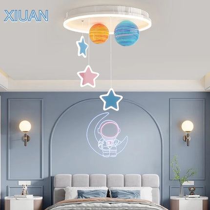 Lustre créatif en verre coloré forme planète et étoile pour école maternelle — LZ4XJ9