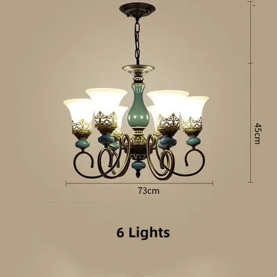 Lustre classique vintage en céramique et verre ancien — LZ4P9XQ