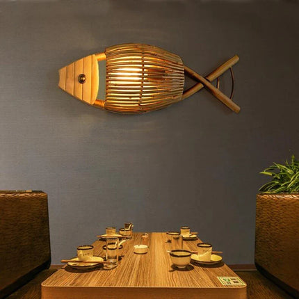 Applique murale rétro en bambou tissé forme poisson pour café et hôtel — LZ4N7Q2