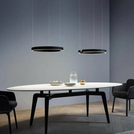 Lustre anneau design allemand à couleurs changeantes — LZ4P9XJ