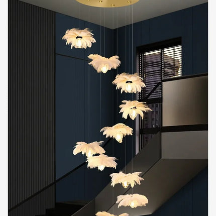 Suspension lustre design plumes d'autruche en verre pour escalier 2024 — LZ4X9Q