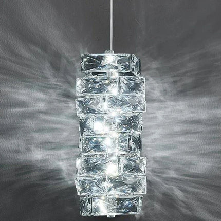 Lustre léger en cristal pour intérieur contemporain élégant — LZ4X9P2
