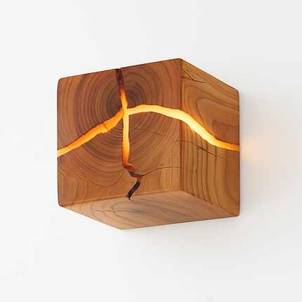 Applique murale LED artisanale en bois massif et résine — LZ4FJ9