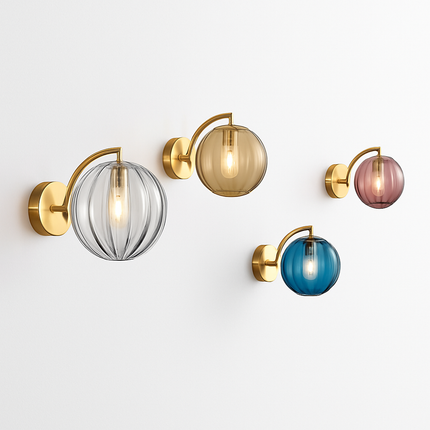Applique murale LED dorée avec globe en verre fumé — LZ4X9T2