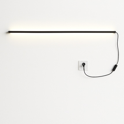 Applique murale LED moderne en métal avec variateur d’intensité — LZ4G7Q2