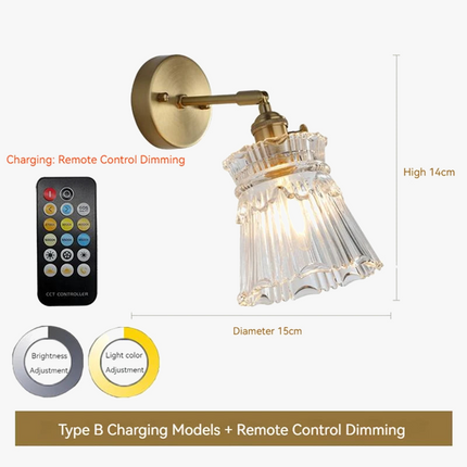 Applique murale LED scandinave en verre et laiton avec interrupteur à batterie — LZ4X9JQ