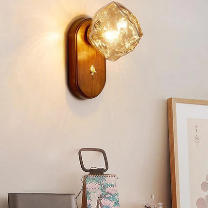 applique-murale-moderne-en-bois-design-nordique-avec-clairage-led-0.png