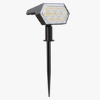 4 pièces de lumière chaude.