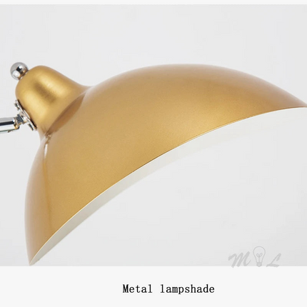 Lampadaire nordique au design simple doré — LZ4X9P2