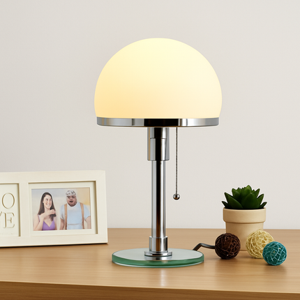 Lampe de table blanche design danois style Bauhaus en verre pour salon — LZ4Q9XJ