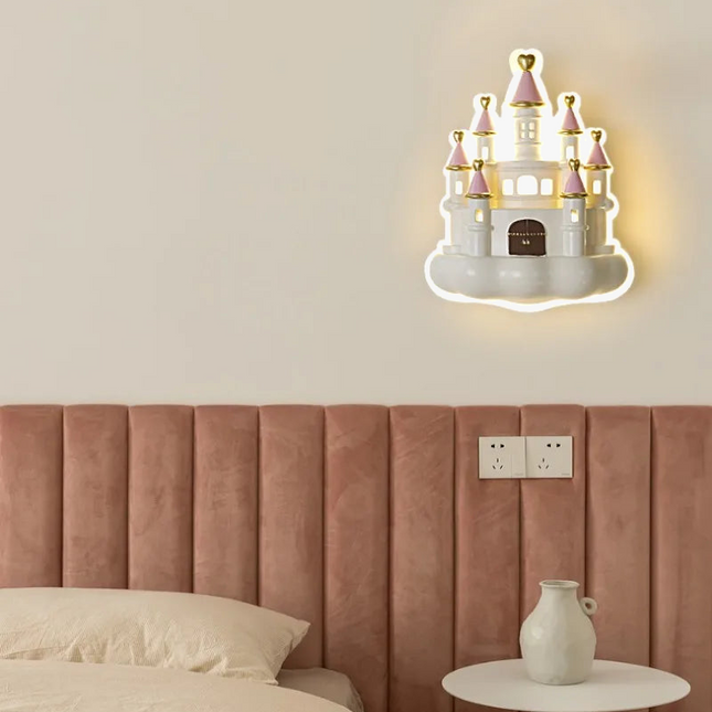 lampe-de-chevet-princesse-ch-teau-pour-enfant-design-cr-atif-et-protecteur-0.png