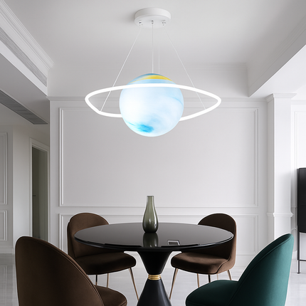 Lustre enfant avec motifs planètes et étoiles — LZ4X9T2