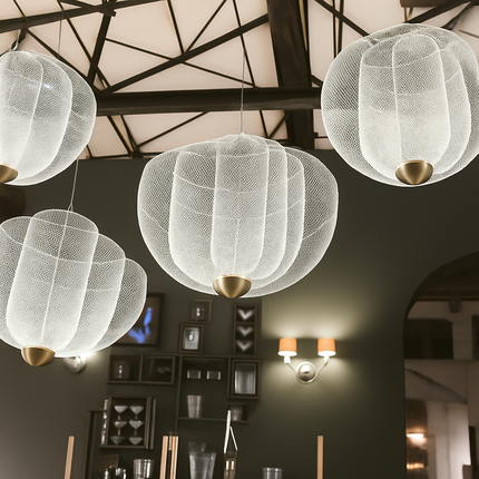 Lustre LED dimmable en grille métallique au design géométrique — LZ4X9J