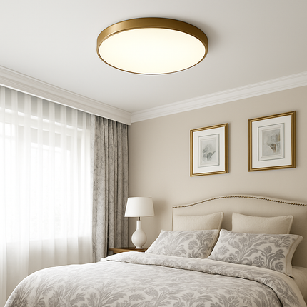 Plafonnier LED rond et plat finition dorée — LZ4G7X9J