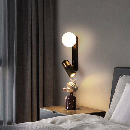 Applique murale LED noire et dorée avec globe en verre design — LZ4X9T1