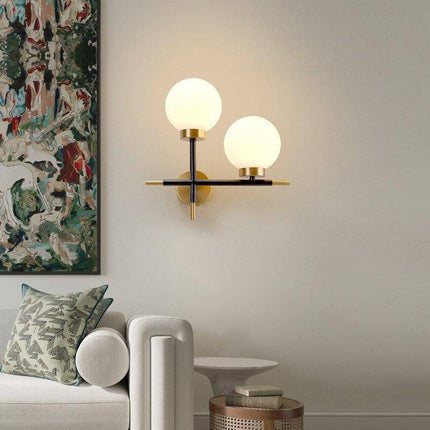 Applique murale LED dorée avec globe en verre design — LZ4X9P2
