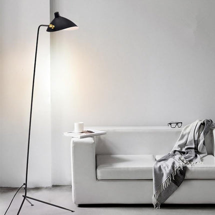 Lampadaire au design rétro américain — LZ7F9XQ