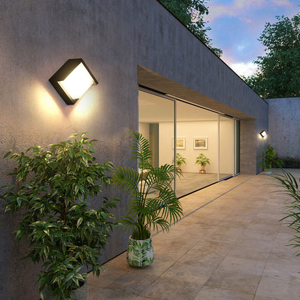 Applique murale LED design résistante à l'humidité Aliénor — LZ4X9P2
