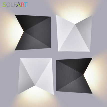 Applique murale LED design Solfart en noir ou blanc — LZ7XQ2