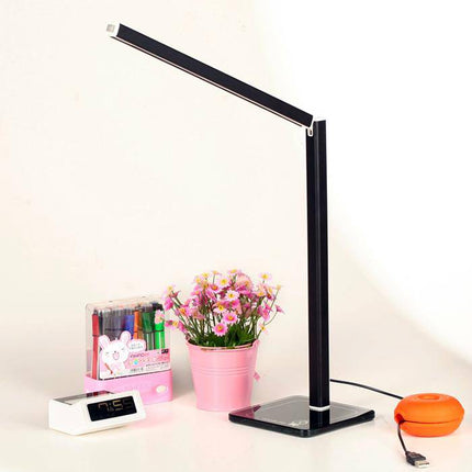 Lampe de bureau LED colorée avec connexion USB — LZ4G7X2