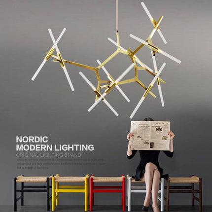 Lustre scandinave à branches tubulaires multiples — LZ4X9Q2