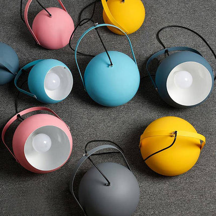 Suspension LED boule avec lanière métallique colorée — LZ4T9XQ