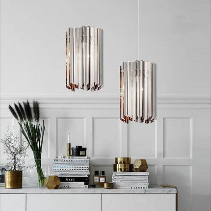 Suspension design à surface miroir chromée — LZ4X9P