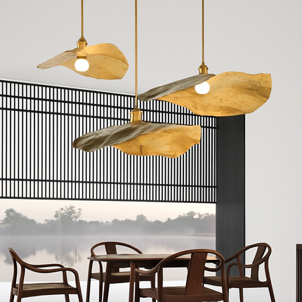 Suspension artisanale martelée en forme de fleur de lotus — LZ4X9T2