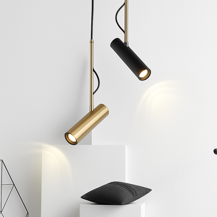 Suspension design spot orientable et tige dorée