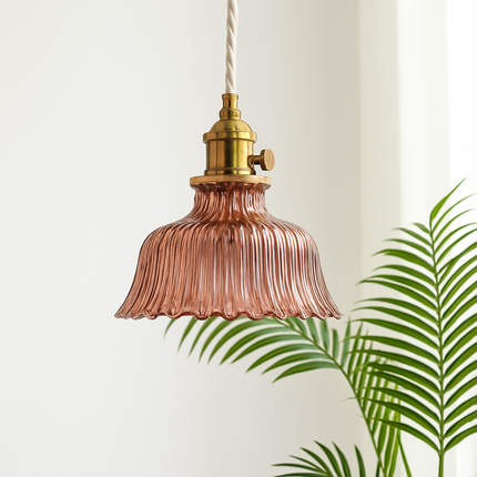 Suspension scandinave en verre vert — LZ4X7P9Q