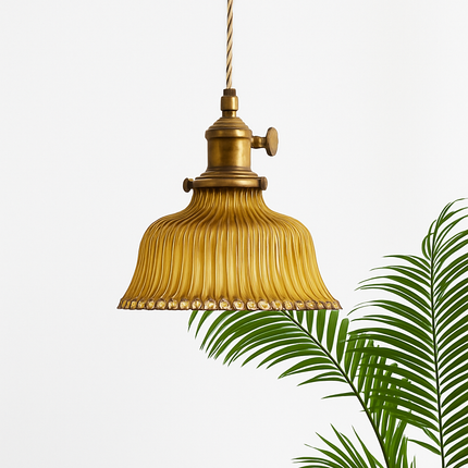 Suspension scandinave en verre vert — LZ4X9M2