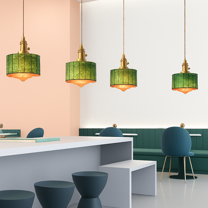 Suspension scandinave en verre vert — LZ4X7P9Q
