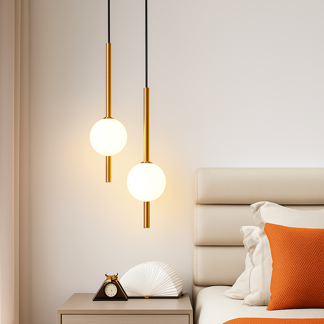 Suspension LED avec tube doré et globe lumineux — LZ4X9P